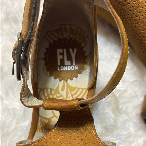 Fly London Yellow Ankle Strap Wedge Sandals EU size 38 - Picture 2 of 8